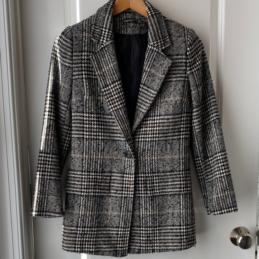 Boohoo Black and White Checkered Blazer
